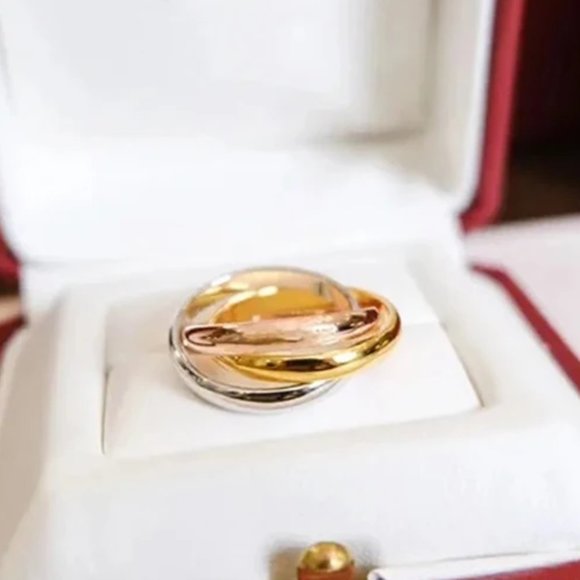 Stunning Homage " Trinity Love Ring " 18k Yellow, White and Rose Gold - Picture 2 of 8